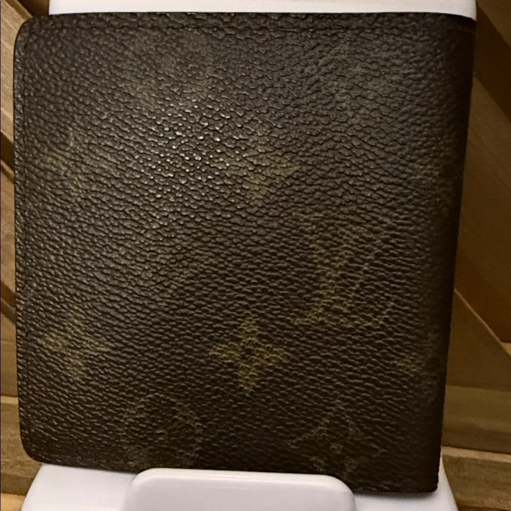 Louis Vuitton Monogram Vintage Men’s Bifold Wallet - Picture 11 of 11